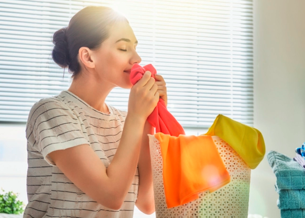 5 notes when using fabric softener to keep clothes fragrant for the longest time