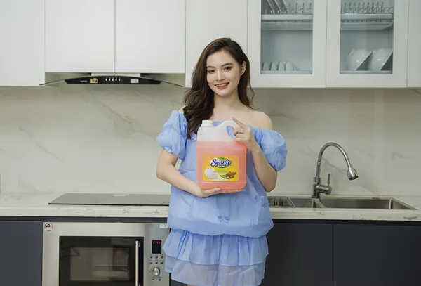 Nàng Nội Trợ Thích Mê – Senny Hương Quế Giúp Rửa Chén Nhanh, Sạch, Thơm
