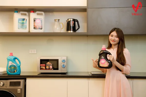 Sen Huyền Bí: Hương Thơm Khiến Quần Áo “Tỉnh Giấc” Mỗi Ngày