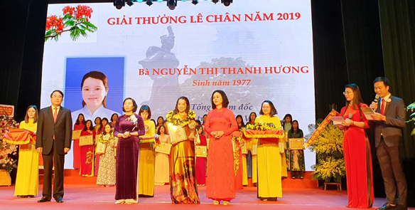 Bà Nguyễn Thị Thanh Hương vinh dự  được trao tặng Giải thưởng Lê Chân