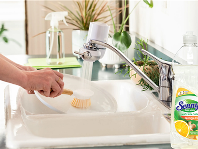 Mỗi Lần Rửa Chén Là Một Lần Thư Giãn Với Nước Rửa Chén Senny Hương Gừng Cam
